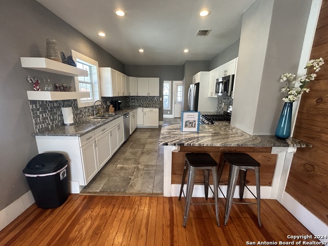 Image 8 of 35 For 1427 Burnet St