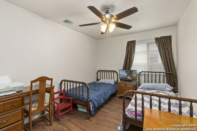 Listing photo id 15 for 2530 Diamondback