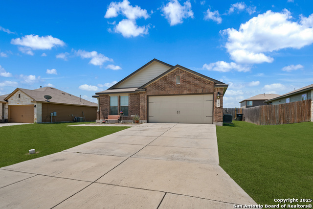 Listing photo id 0 for 2530 Diamondback