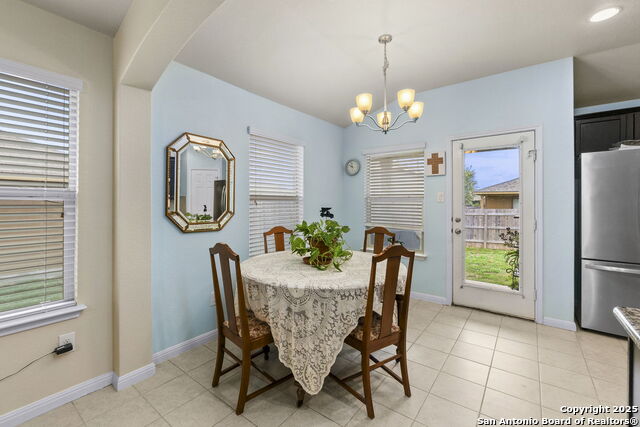 Listing photo id 5 for 2530 Diamondback