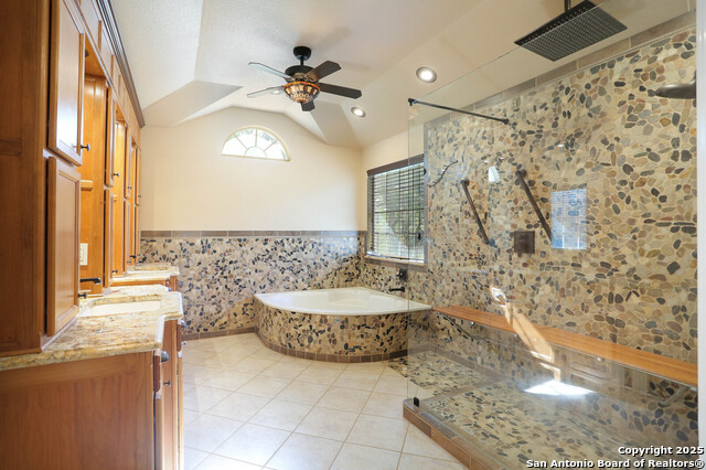 Image 11 of 34 For 161 N Stallion Estates Dr