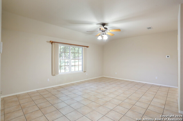 Image 14 of 34 For 161 N Stallion Estates Dr
