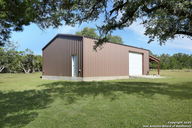 Image 19 of 34 For 161 N Stallion Estates Dr