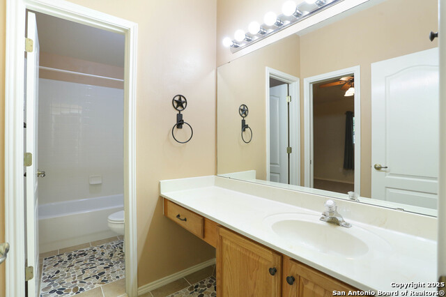 Image 22 of 34 For 161 N Stallion Estates Dr