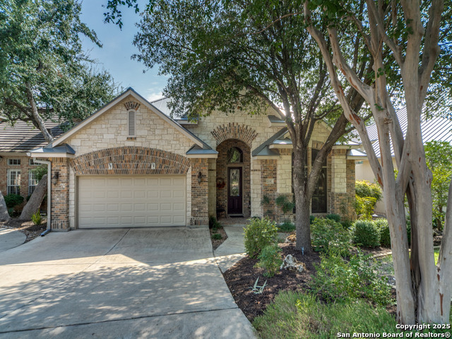Listing photo id 0 for 130 Hampton Wy