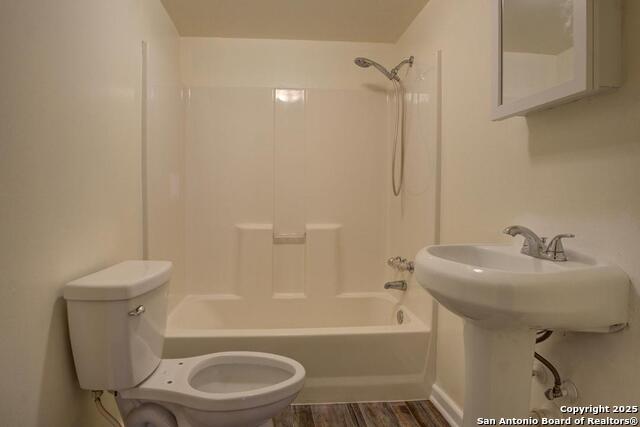 Image 13 of 42 For 1176 Old Adams