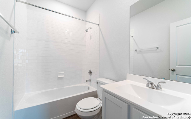 Image 11 of 13 For 9019 Gilly Park