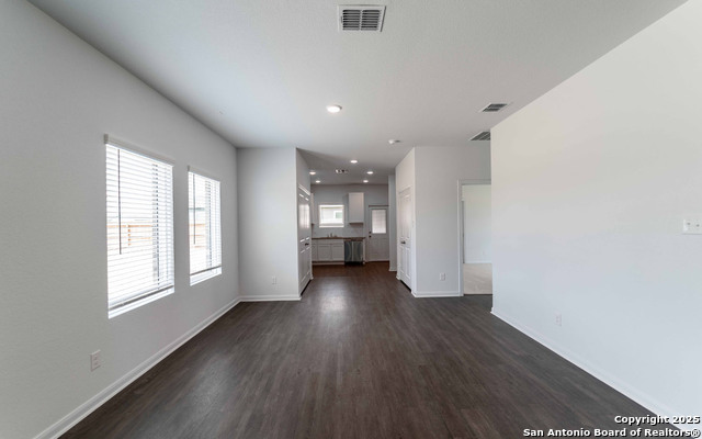 Image 4 of 13 For 9019 Gilly Park