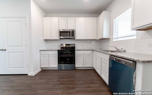 Image 6 of 13 For 9019 Gilly Park