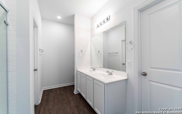 Image 9 of 13 For 9019 Gilly Park
