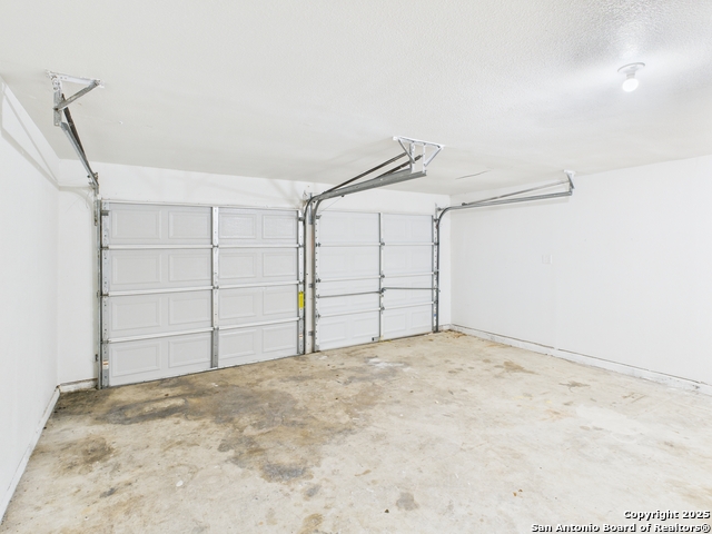 Listing photo id 15 for 9134 Ocean Gate
