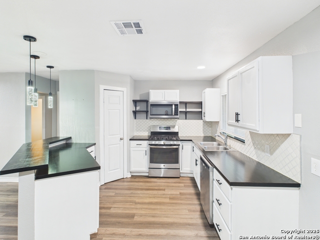 Listing photo id 4 for 9134 Ocean Gate