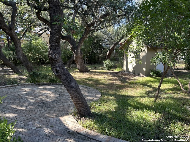 Image 33 of 34 For 10711 Janet Lee