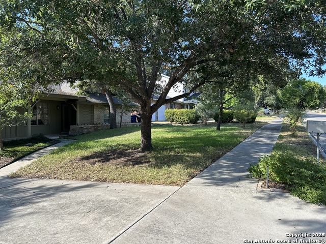 Image 6 of 34 For 10711 Janet Lee