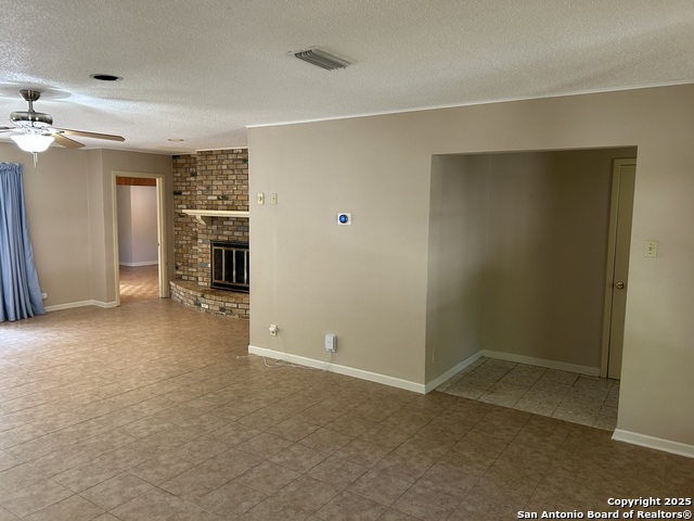 Image 8 of 34 For 10711 Janet Lee