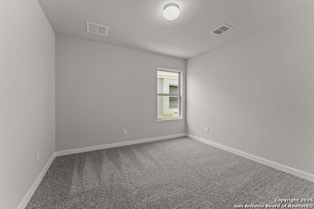 Listing photo id 16 for 161 Cheyenne Drive
