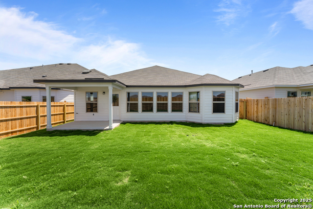 Listing photo id 17 for 161 Cheyenne Drive