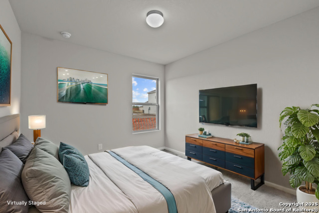Listing photo id 7 for 161 Cheyenne Drive