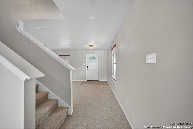 Image 3 of 24 For 10112 Villa Del Lago