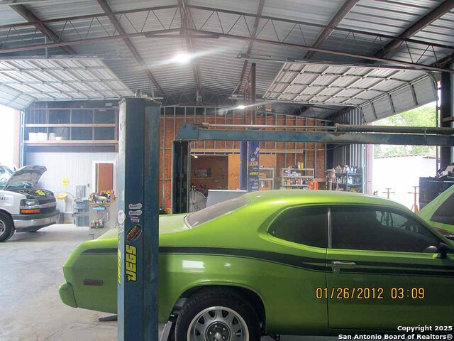 Listing photo id 17 for 2780 Fm 471  