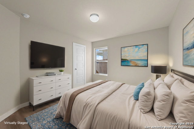 Listing photo id 5 for 159 Cheyenne Drive