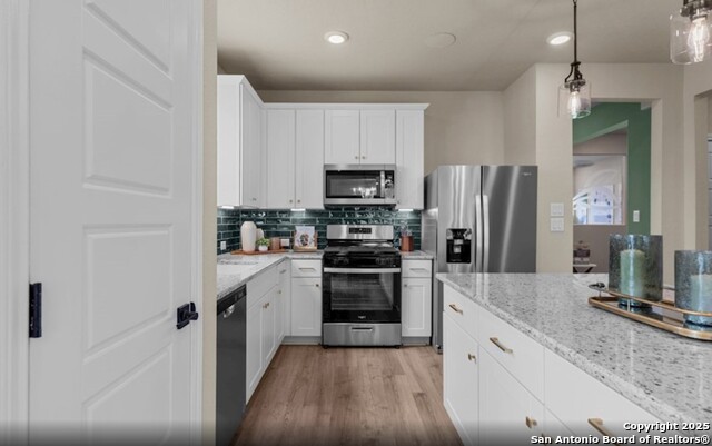 Image 2 of 15 For 10540 Briceway Bay