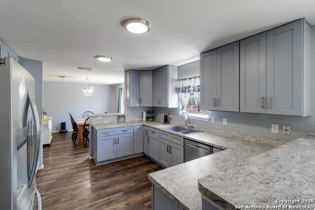 Image 11 of 31 For 4507 River Brook Dr