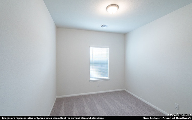 Listing photo id 8 for 8922 Chili Bowl Street