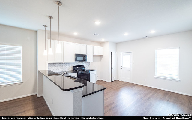 Listing photo id 1 for 8922 Chili Bowl Street
