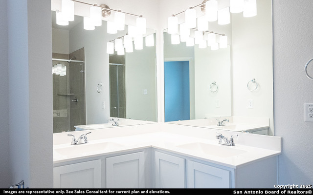 Listing photo id 6 for 8922 Chili Bowl Street
