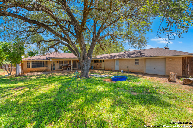 Image 38 of 48 For 198 Encino Drive