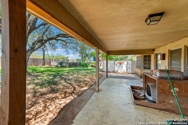 Image 40 of 48 For 198 Encino Drive