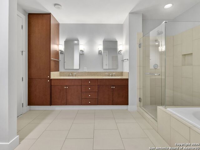 Image 12 of 29 For 610 Market St E 2811