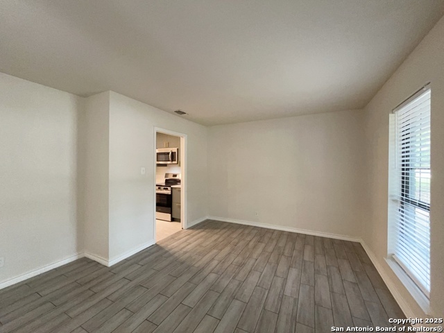 Image 11 of 42 For 414 De Soto Drive