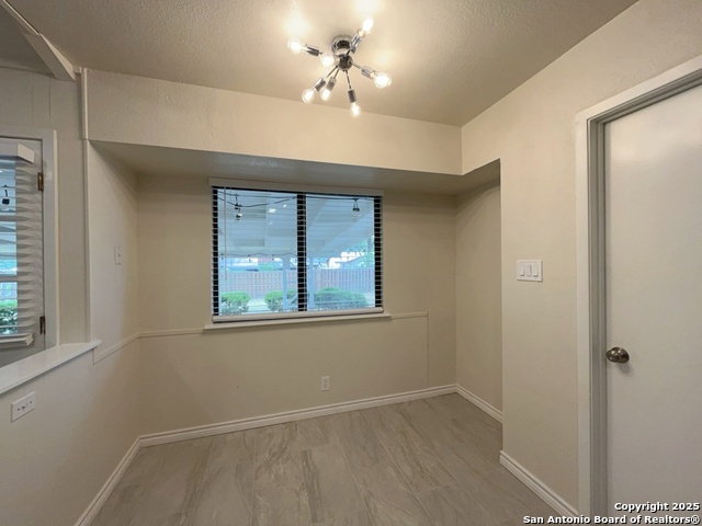 Image 15 of 42 For 414 De Soto Drive