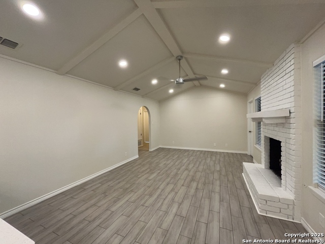 Image 17 of 42 For 414 De Soto Drive