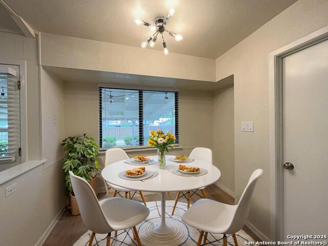 Image 3 of 42 For 414 De Soto Drive