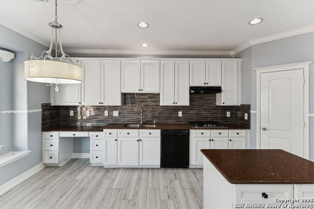 Image 12 of 36 For 21419 La Pena