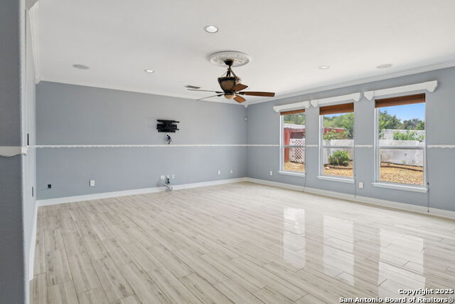 Image 8 of 36 For 21419 La Pena