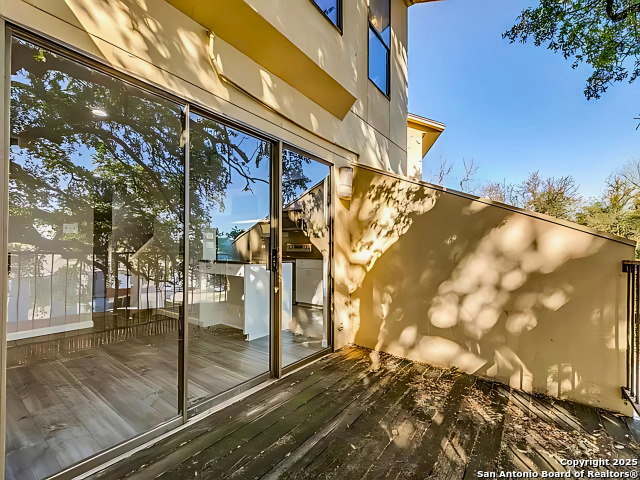 Image 13 of 29 For 8642 Fredericksburg  703