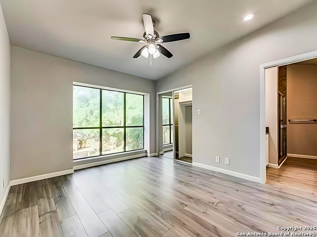 Image 20 of 29 For 8642 Fredericksburg  703