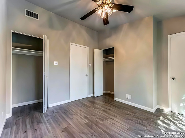 Image 26 of 29 For 8642 Fredericksburg  703