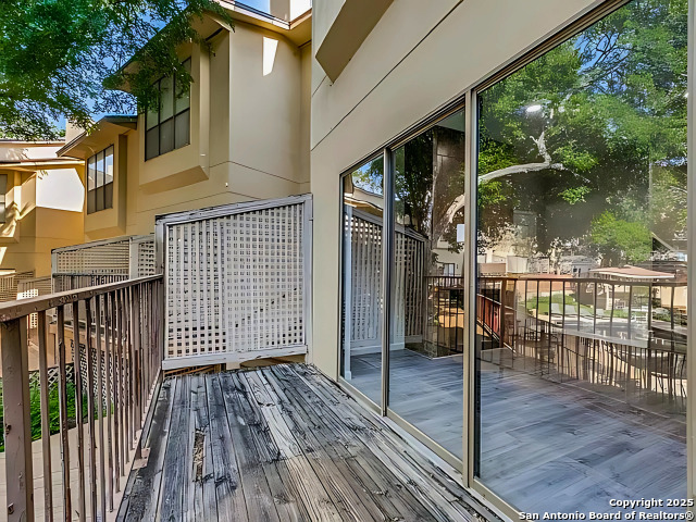 Image 7 of 29 For 8642 Fredericksburg  703