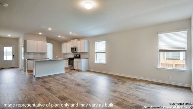 Listing photo id 8 for 14715 Lamb River