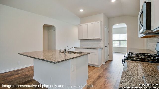 Listing photo id 4 for 14715 Lamb River