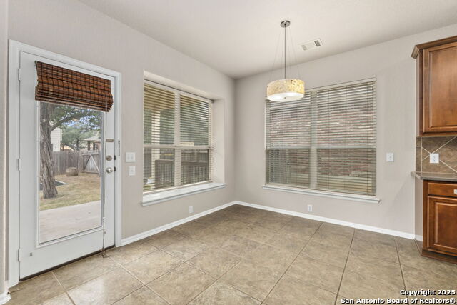 Image 10 of 31 For 26415 Walden Oak