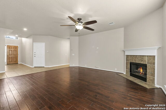Image 13 of 31 For 26415 Walden Oak