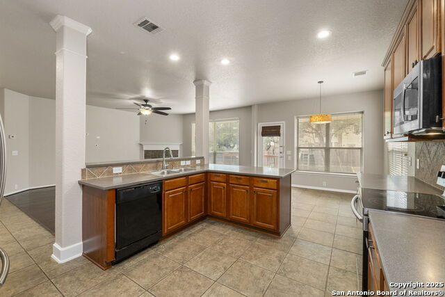 Image 9 of 31 For 26415 Walden Oak