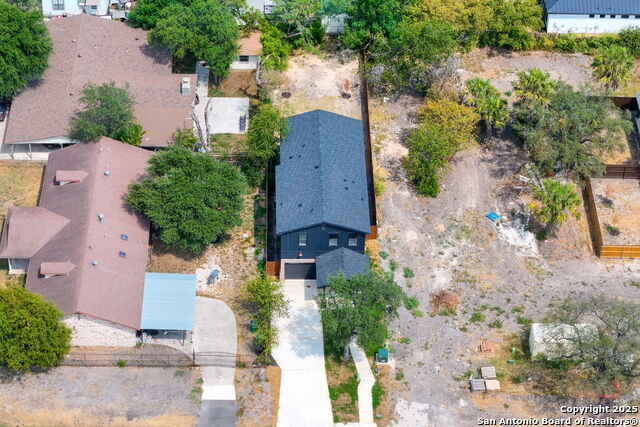 Image 44 of 80 For 118 San Antonio Blvd