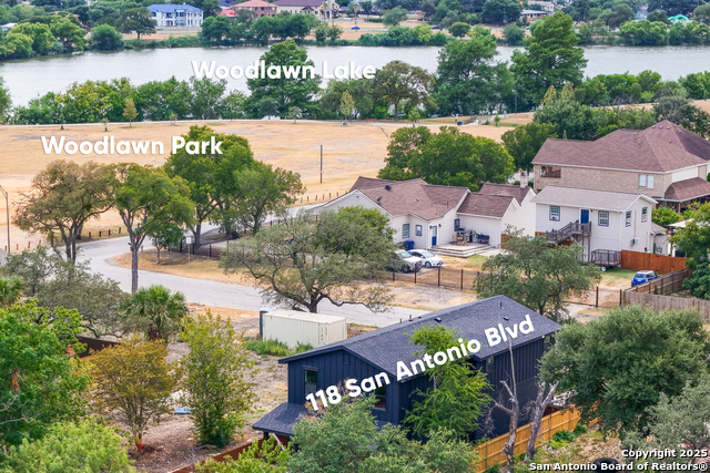 Image 50 of 80 For 118 San Antonio Blvd